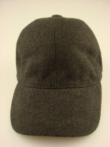 Cashmere cap met oorkleppen grijs