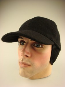 Cashmere cap met oorkleppen zwart