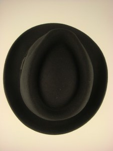 dameshoed-oprolbaar-waterproof-trilby-vh122d-zwart-2-beterpet-nl