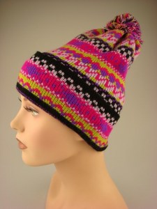 damesmuts-met-pompon-muts022zw-1-beterpet-nl