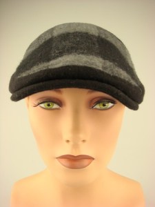 damespet-smal-model-zwart-grijs-geblokt-dr090d-beterpet-nl