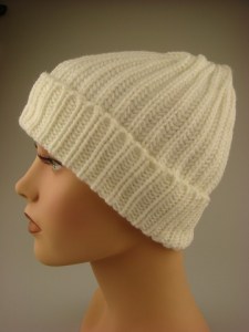 dik-gebreide-damesmuts-muts001w-wit-1-beterpet-nl