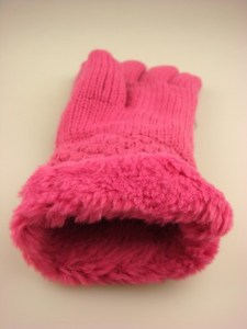 gebreide-dameshandschoen-met-teddyvoering-dh047-donkerroze-2-beterpet-nl