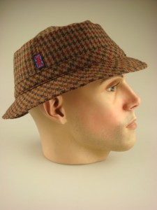 globetrotter-gt015-geruit-bruin-1-beterpet-nl