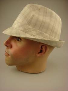 heren-zomer-hoed-zh010-lichtbeige-geruit-1-beterpet-nl