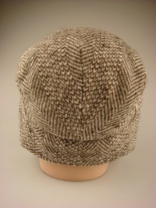 klassieke-heren-pet-met-oorkleppen-op001-lichtbeige-3-beterpet-nl