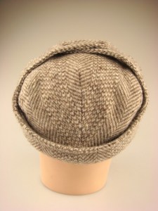 klassieke-heren-pet-met-oorkleppen-op001-lichtbeige-5-beterpet-nl