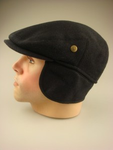 modieuze-klassieke-herenpet-met-oorkleppen-op035-zwart-met-blauw-3-beterpet-nl