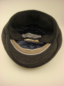 modieuze-klassieke-herenpet-met-oorkleppen-op036-antraciet-met-grijs-4-beterpet-nl