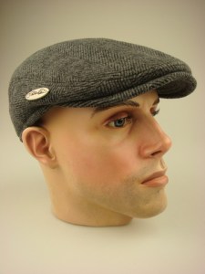 modieuze-klassieke-pet-met-oorkleppen-op030-grijze-visgraat-2-beterpet-nl