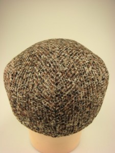 modieuze-klassieke-pet-met-oorkleppen-op045-beige-visgraat-2-beterpet-nl