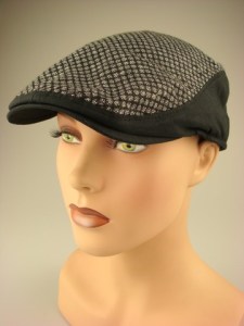 modieuze-smalle-pet-zwart-met-lichtgrijze-blokjes-dr067-4-beterpet-nl