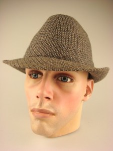 opa-hoed-wh065-taupe-beterpet-nl